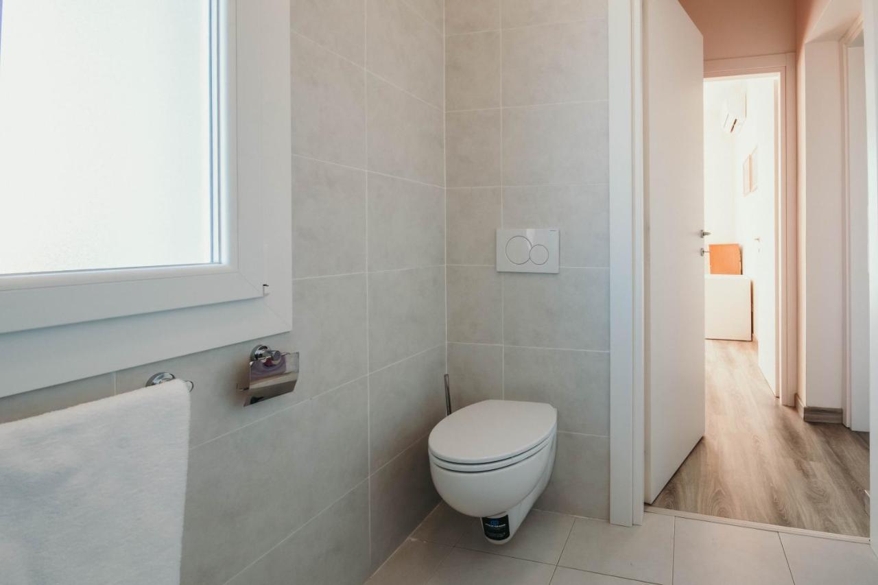 Apartment Al 13 Rosso - Lakeside Leisure & Business